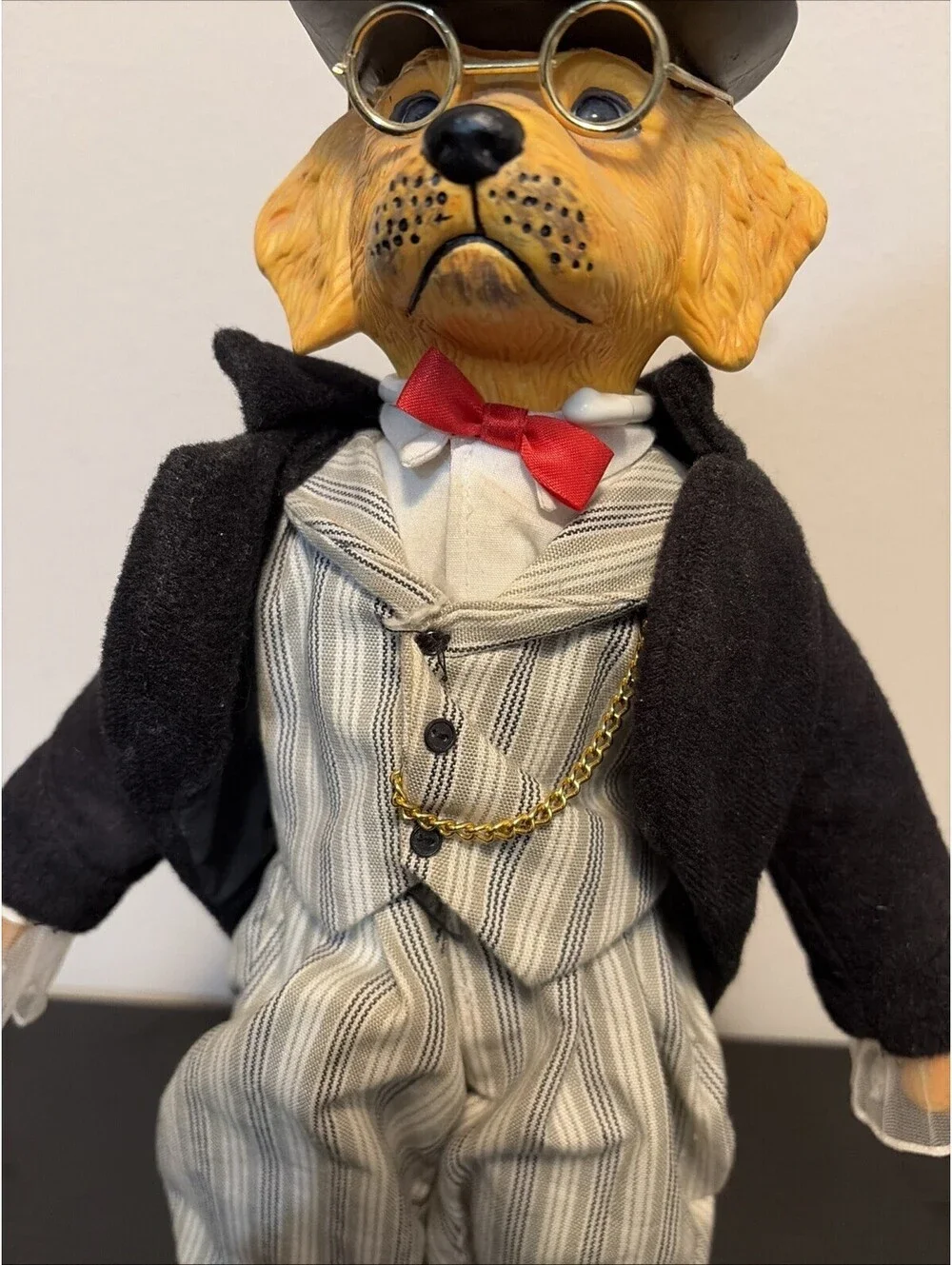 Vintage 1994 Heritage Mint Pet Personalities Henry the Country Squire Dog